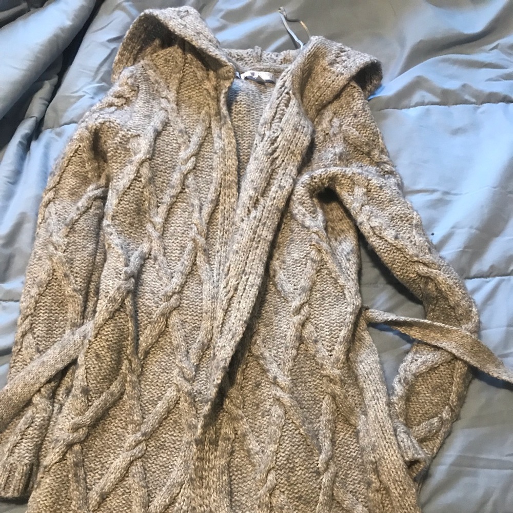 Hooded wool cardigan